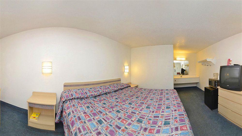 Motel And